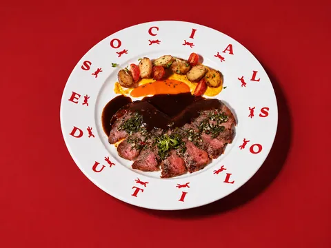 The Social Steaknature (Sirloin)